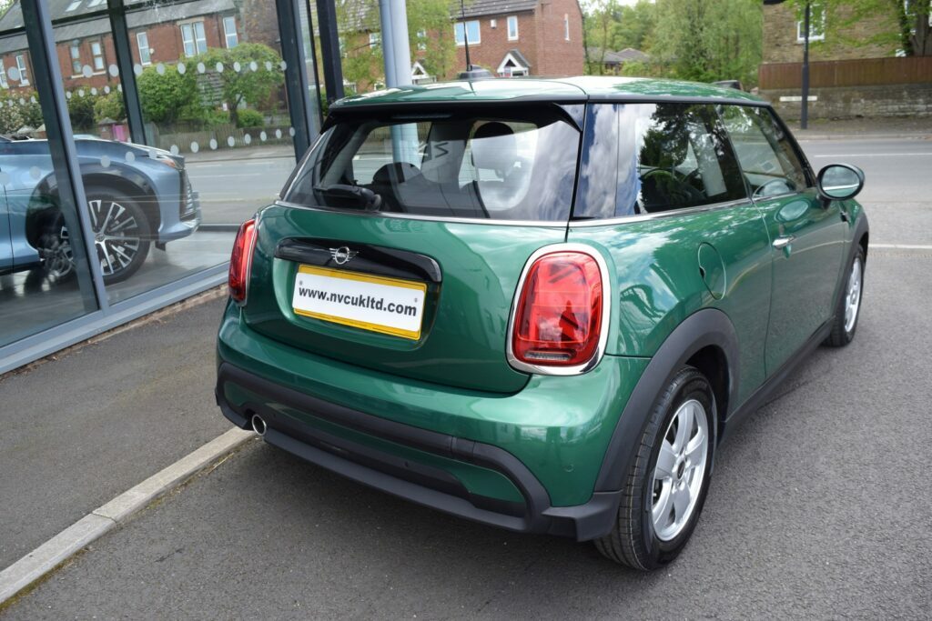Mini Hatch 1.5I Classic  Green #6