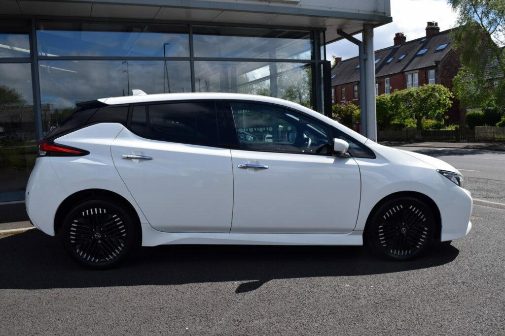 Nissan Leaf 110Kw 39Kwh Shiro White #2