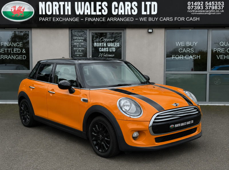 Mini Hatch 1.5 Cooper - 2015 15 Orange