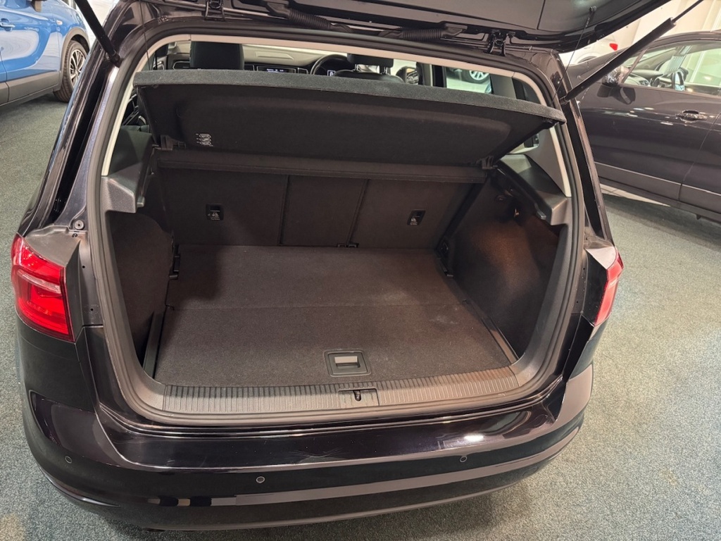 Volkswagen Golf SV 2.0 Tdi Gt Dsg Black #6