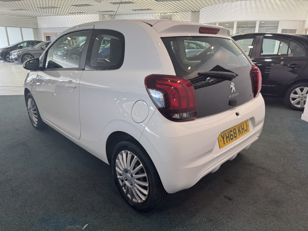 Peugeot 108 1.0 72 Active YH68KHJ White #4