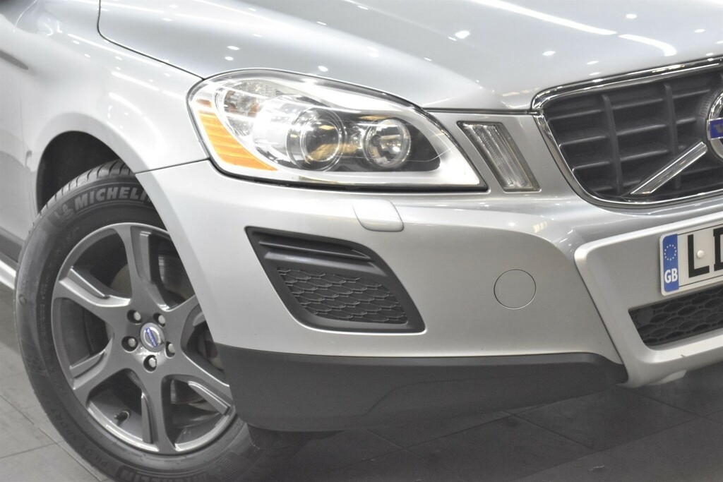 Volvo XC60 2.4 D5 Se Lux Geartronic Awd Euro 5 Silver #6