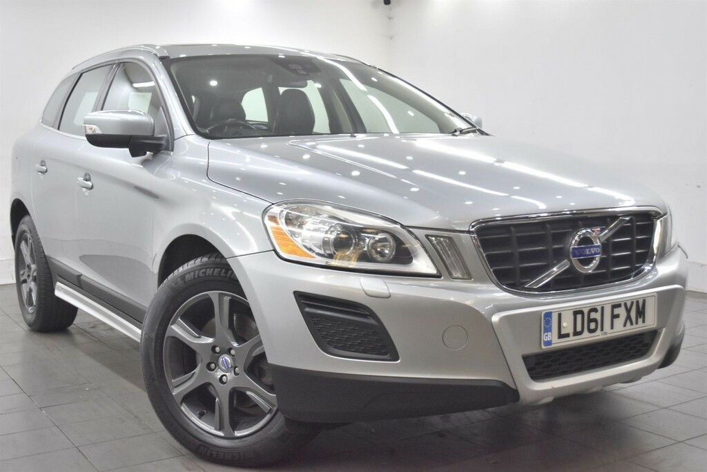 Volvo XC60 2.4 D5 Se Lux Geartronic Awd Euro 5 Silver #5