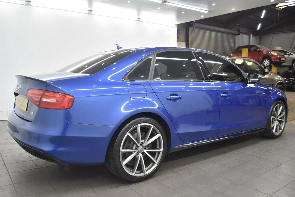Audi A4 2.0 Tdi Black Edition Plus S Tronic Quattro Euro 5 Blue #2