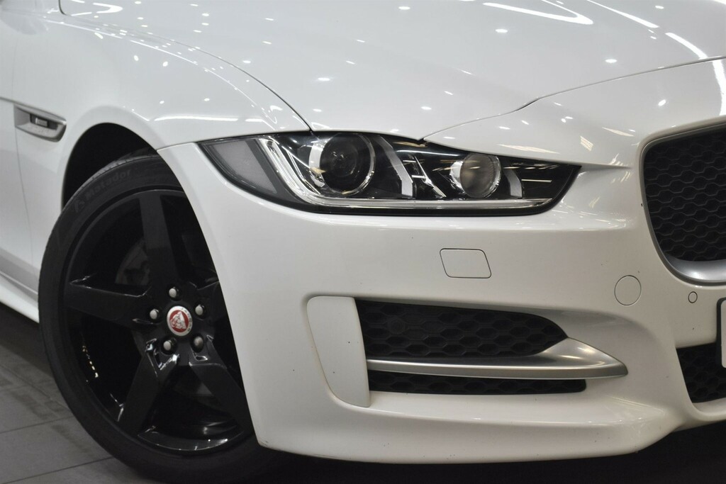 Jaguar XE 2.0D R-sport Euro 6 Ss YA16ANF White #6