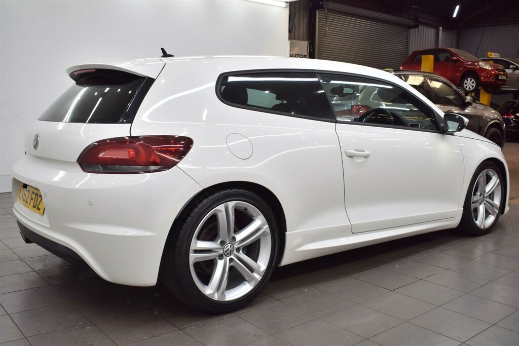 Volkswagen Scirocco 1.4 Tsi Hatchback Dsg Euro 4 160 Ps LX62FDZ White #2