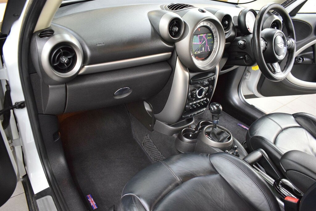 Mini Countryman 2.0 Cooper D Euro 5 YH12YUU White #3