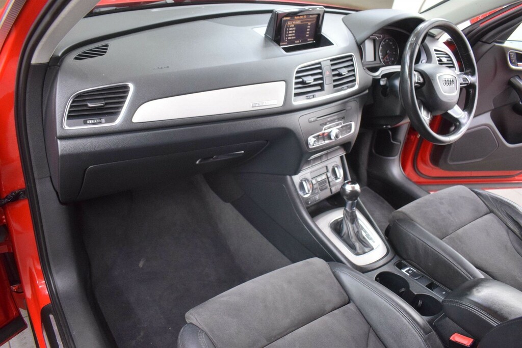 Audi Q3 2.0 Tdi Se S Tronic Quattro Euro 5 Ss ST63FAJ Red #3