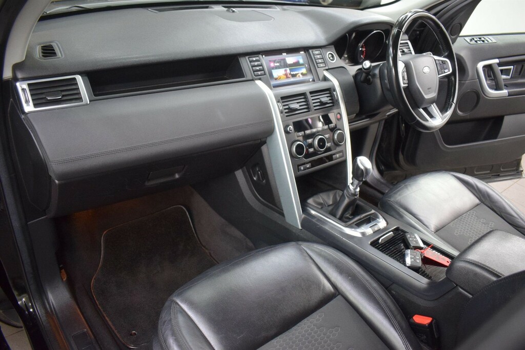 Land Rover Discovery Sport 2.0 Ed4 Se Tech Euro 6 Ss 5 Seat YK19XZA Black #3