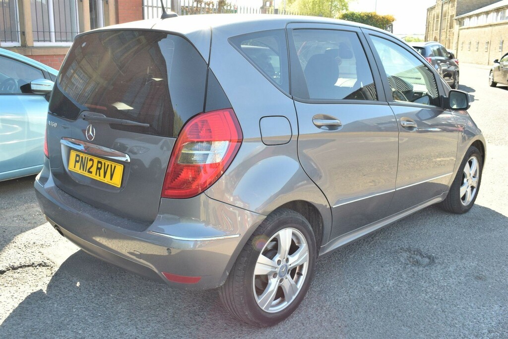 Mercedes-Benz A Class 1.5 Avantgarde Se Cvt Grey #2