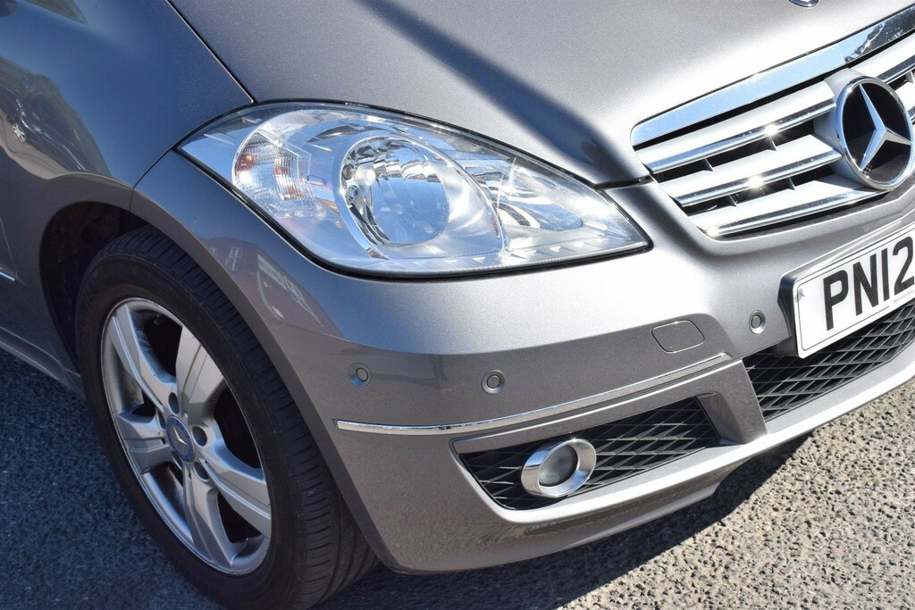 Mercedes-Benz A Class 1.5 Avantgarde Se Cvt Grey #5
