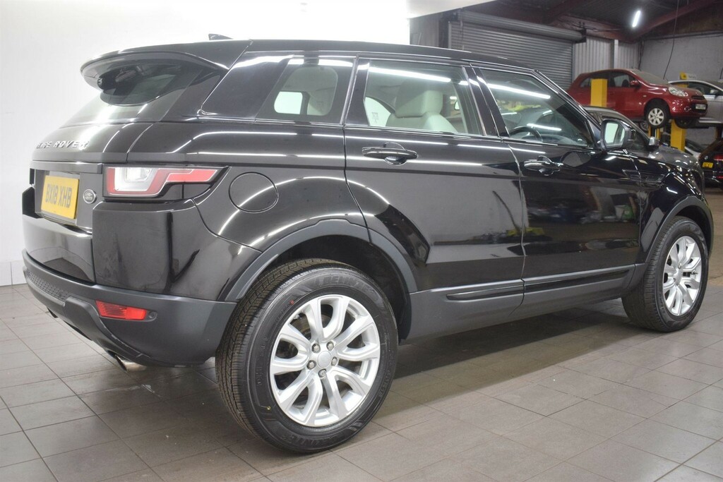 Land Rover Range Rover Evoque 2.0 Td4 Se Tech 4Wd Euro 6 Ss BX18XHB Black #2