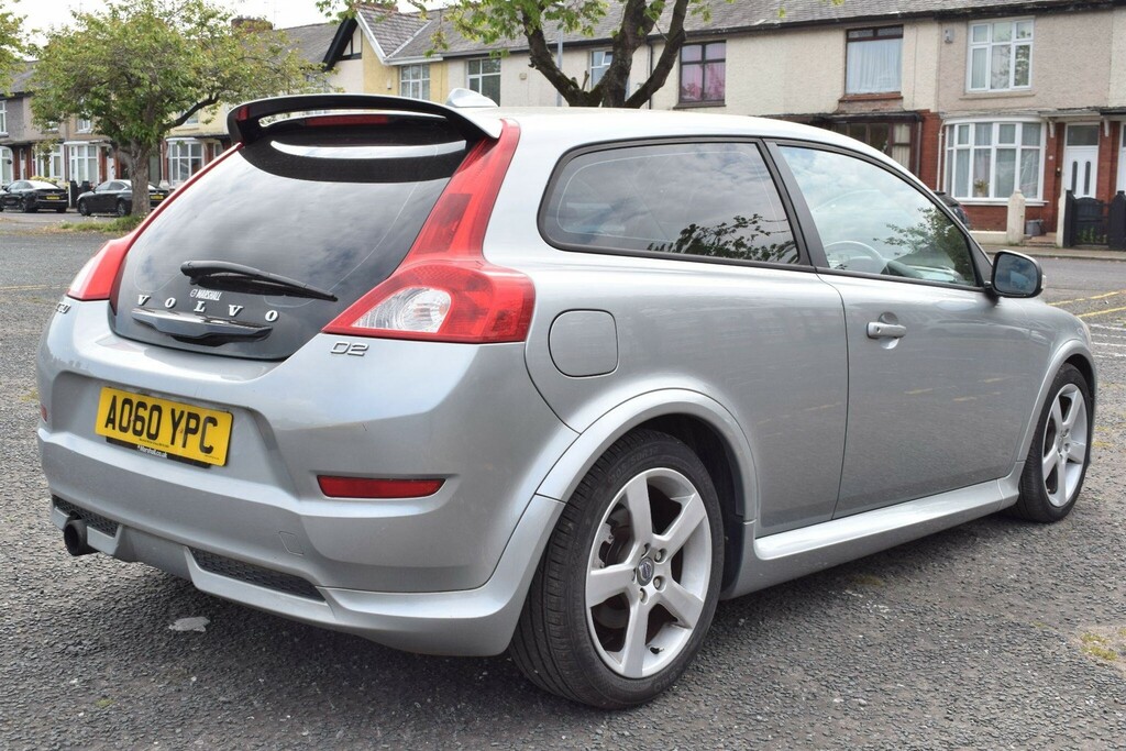 Volvo C30 1.6 D2 R-design Sports Coupe Euro 5 Silver #2