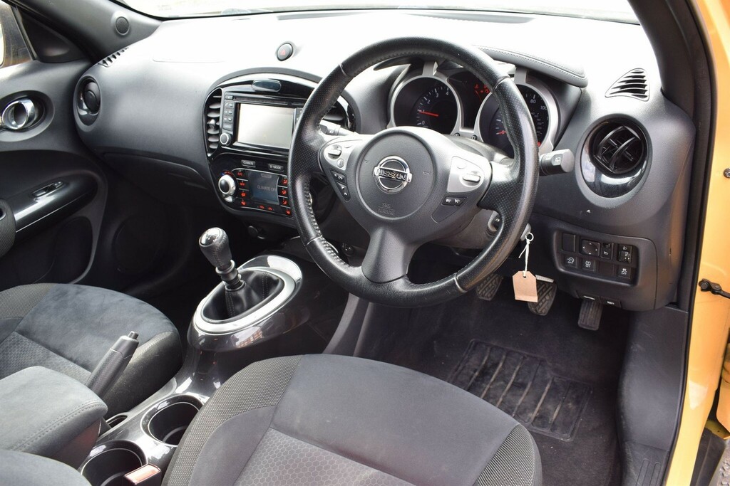 Nissan Juke 1.2 Dig-t Acenta Premium Euro 6 Ss NV15LUY Yellow #3