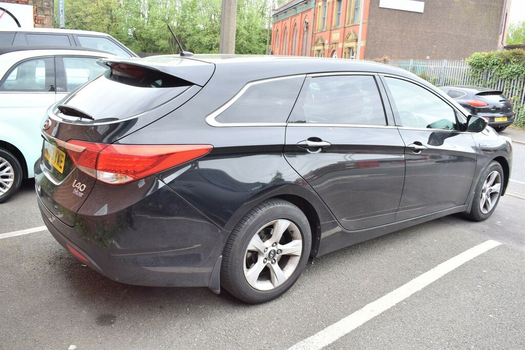 Hyundai I40 1.7 Crdi Blue Drive Style Euro 5 Ss Black #2