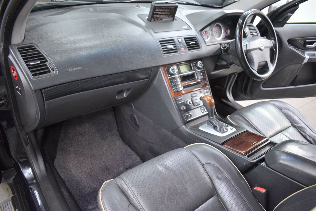 Volvo XC90 2.4 D5 Executive Geartronic 4X4 YP60ZWF Black #3