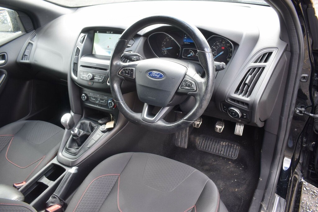 Ford Focus 1.5T Ecoboost St-line Euro 6 Ss DL67YYK Black #3