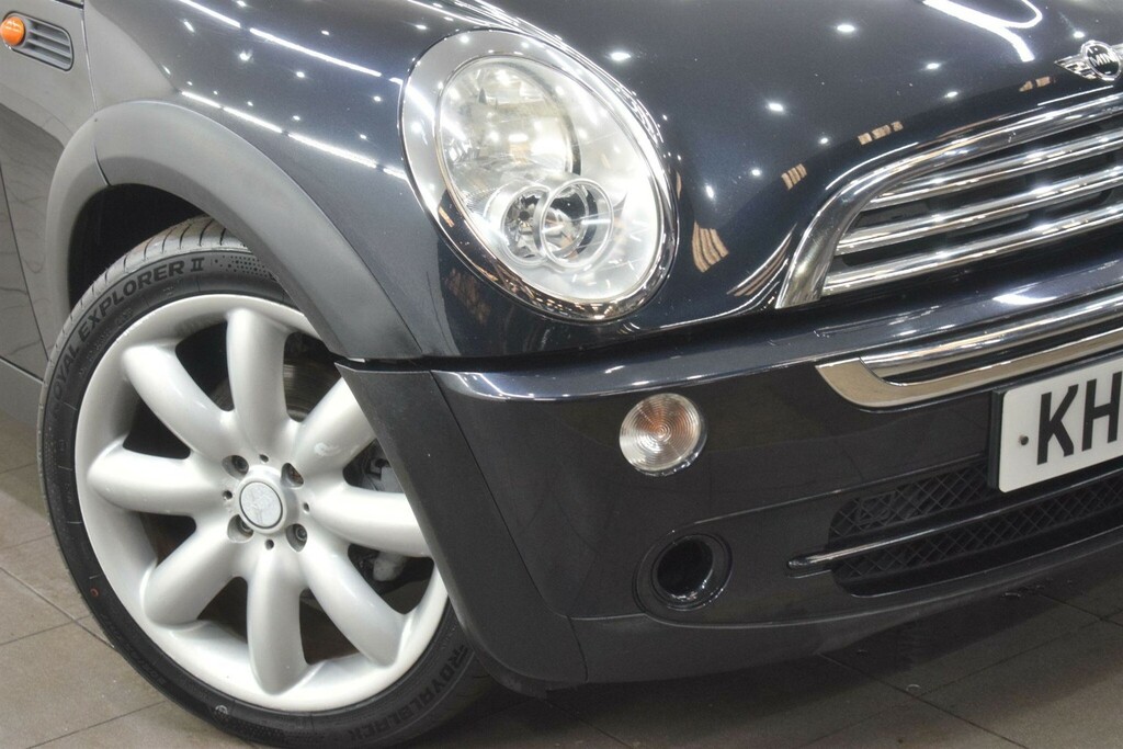 Mini Convertible 1.6 Cooper Euro 3 KH57YSN Black #6