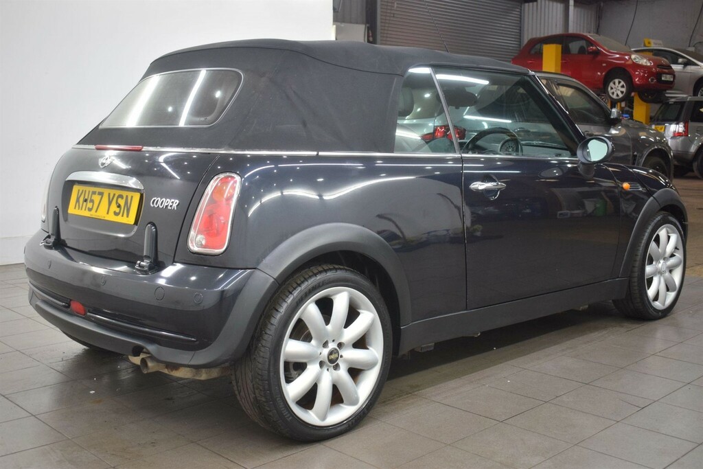Mini Convertible 1.6 Cooper Euro 3 KH57YSN Black #2
