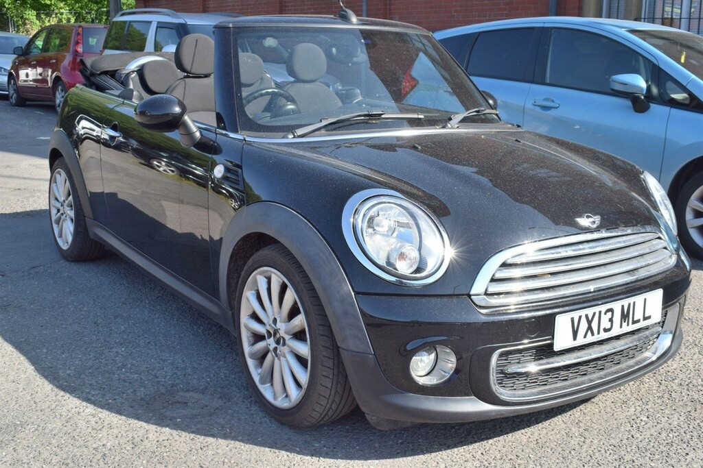 Mini Convertible 1.6 Cooper D Euro 5 Ss Black