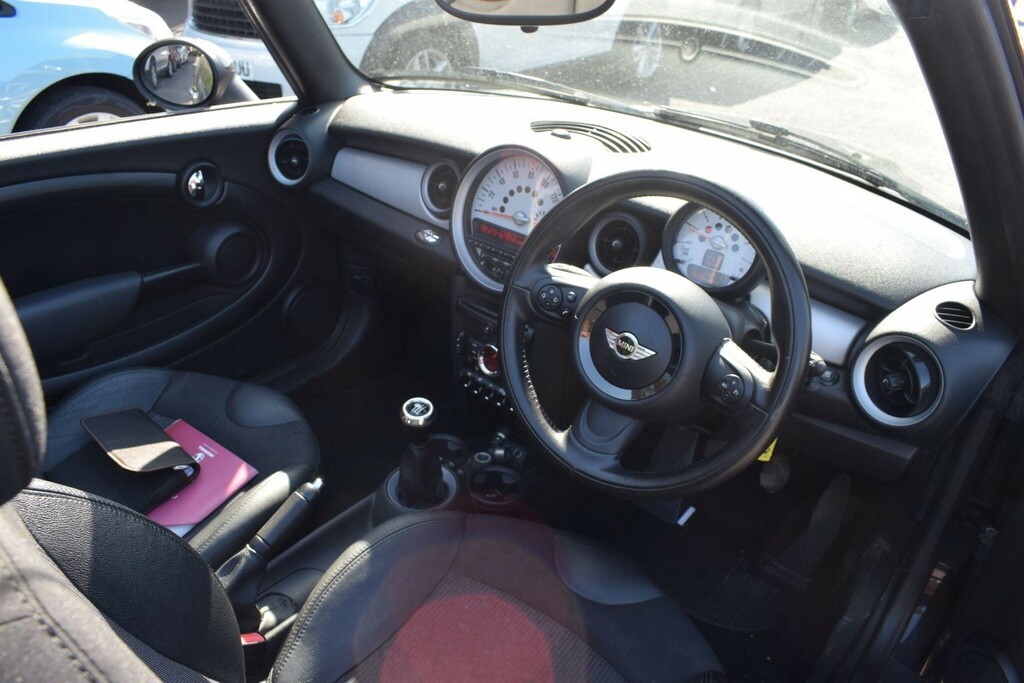 Mini Convertible 1.6 Cooper D Euro 5 Ss Black #3