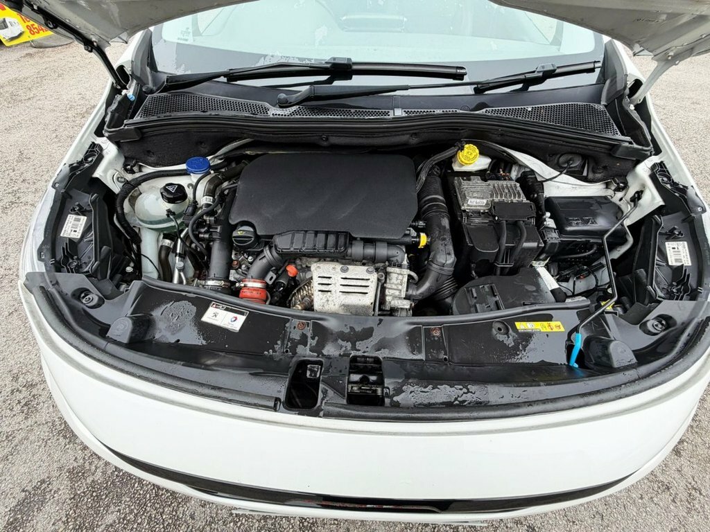 Peugeot 2008 1.2L Gt Line SB66OPW White #4
