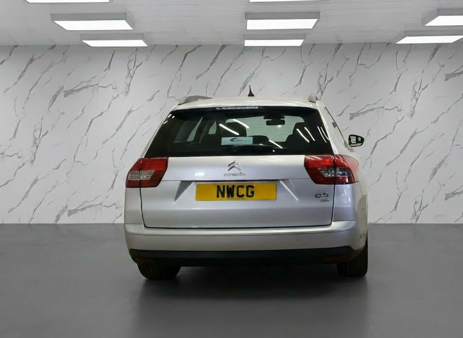 Citroen C5 2016 2.0 Bluehdi Exclusive Techno Pack Tourer Ea White #4
