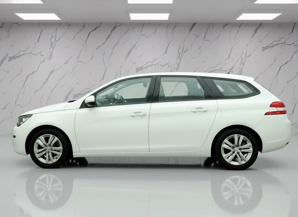 Peugeot 308 SW 1.2L Active White #5