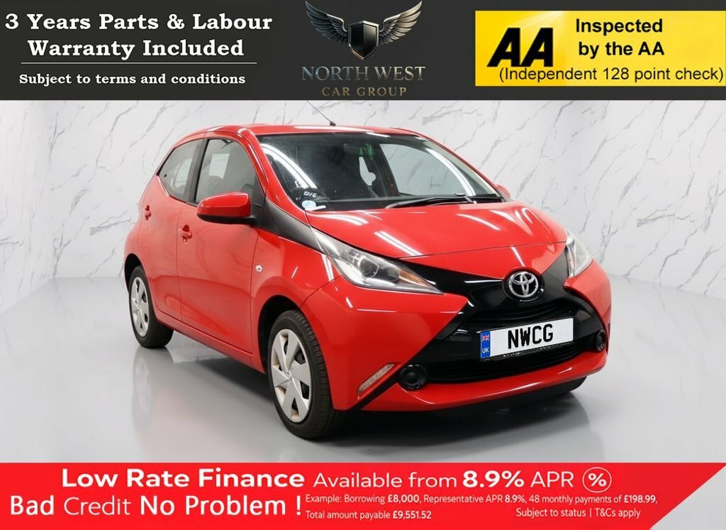 Toyota Aygo 1L X-play Red
