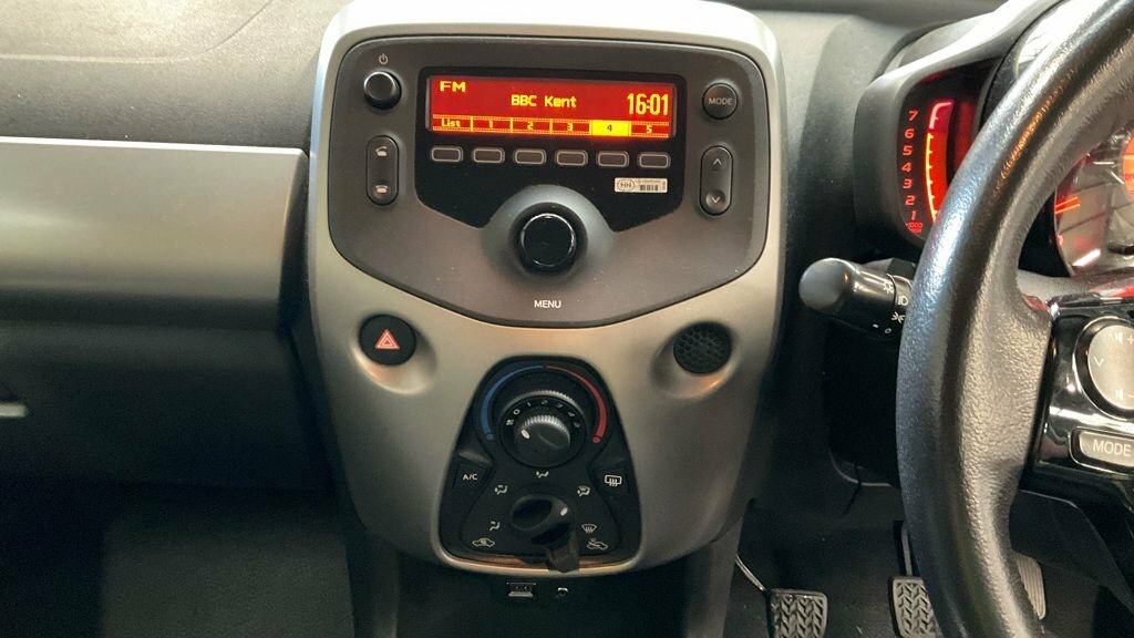 Toyota Aygo 1L X-play GJ67PXY Red #6