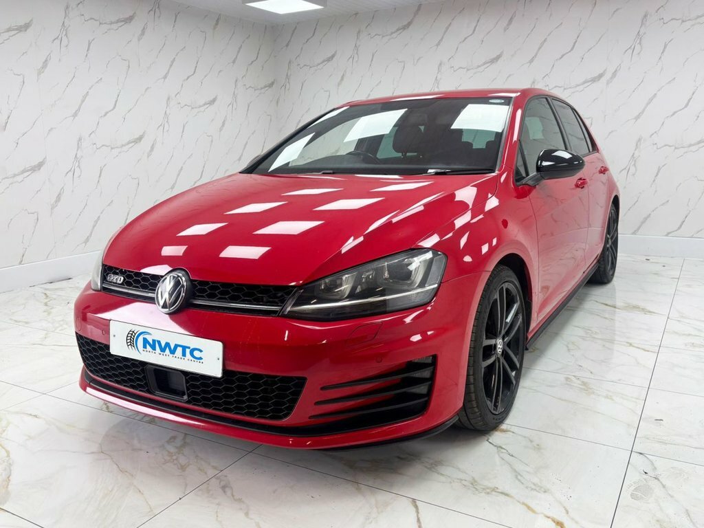 Volkswagen Golf 2L Gtd GF15NVS Red #4