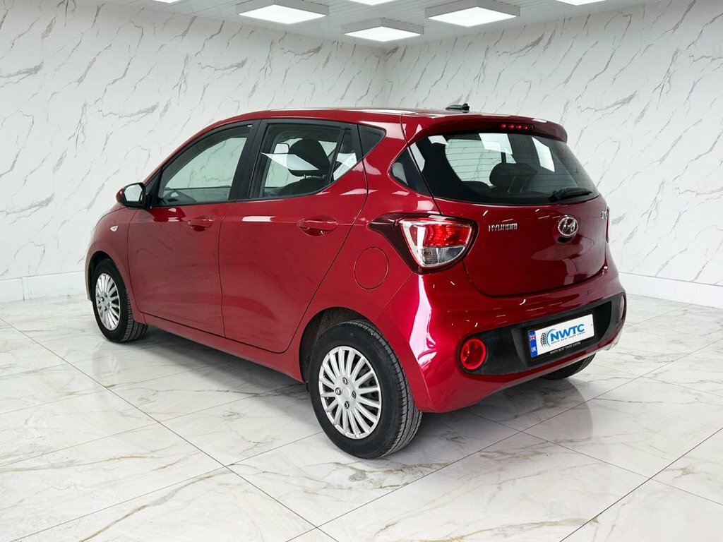 Hyundai I10 1L Se EJ67EFK Red #6