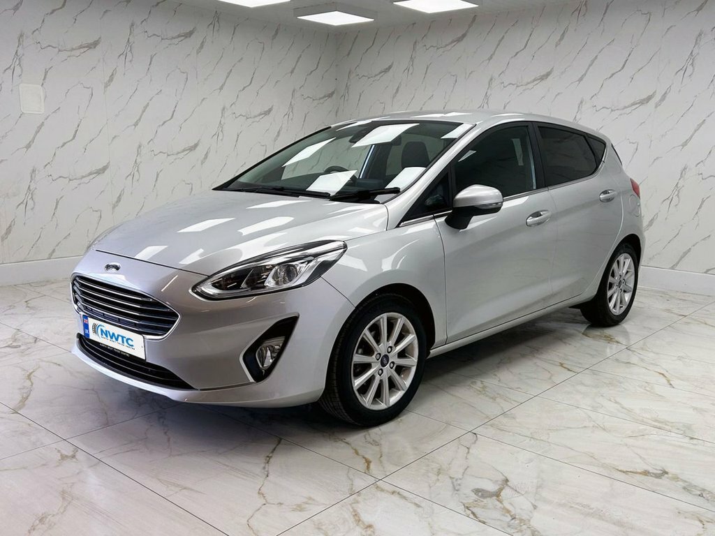 Ford Fiesta 1L Titanium GJ69OXL Silver #5