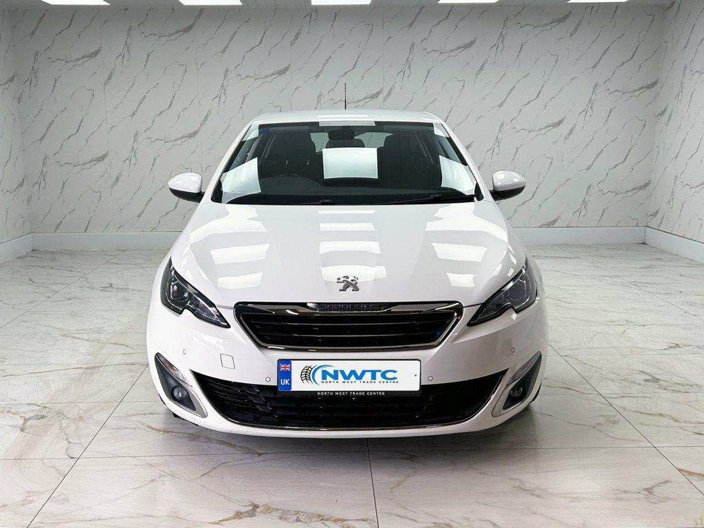 Peugeot 308 1.2L Allure White #3
