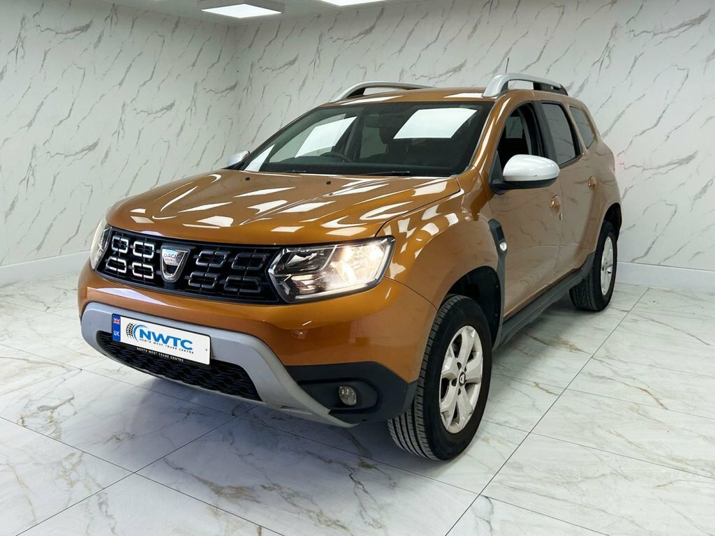 Dacia Duster 1.6L Comfort YV68HHD Orange #4