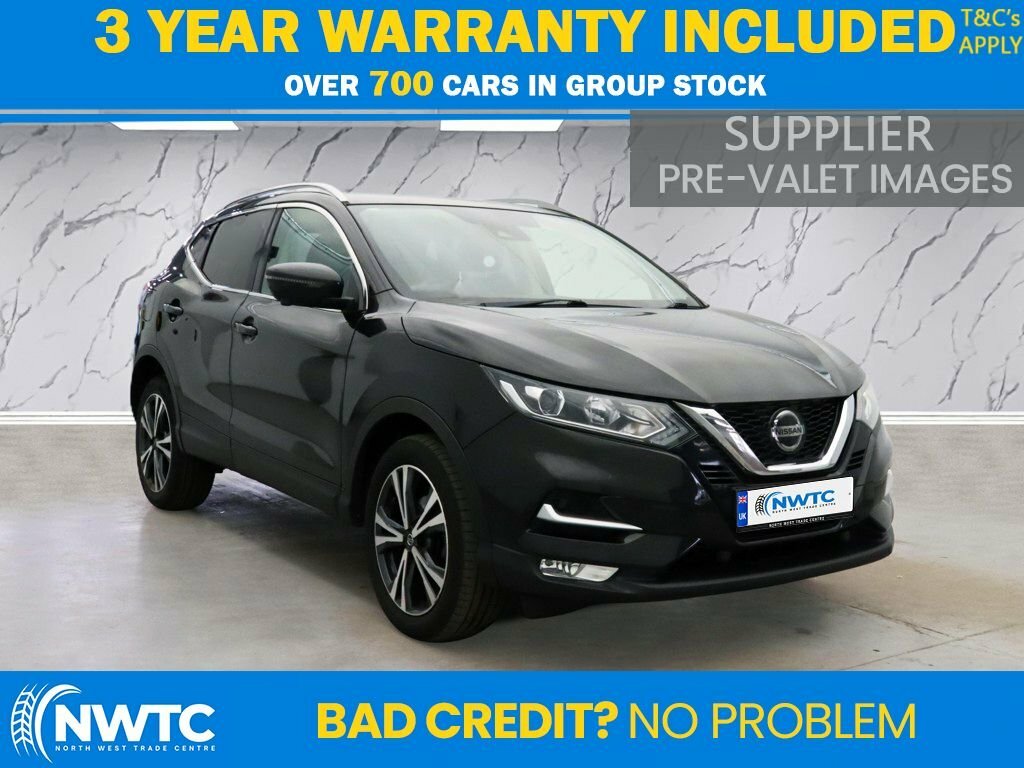 Nissan Qashqai 1.2L N-connecta Black
