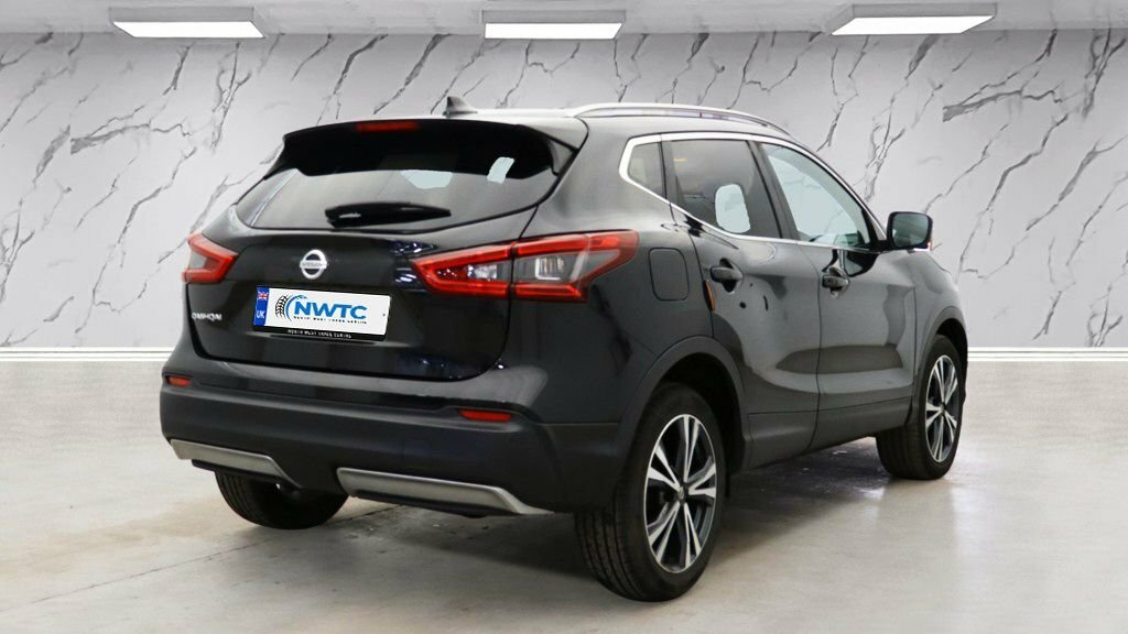 Nissan Qashqai 1.2L N-connecta MK68KUO Black #4