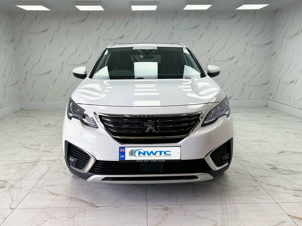 Peugeot 5008 1.2L Allure YH68VYU White #3