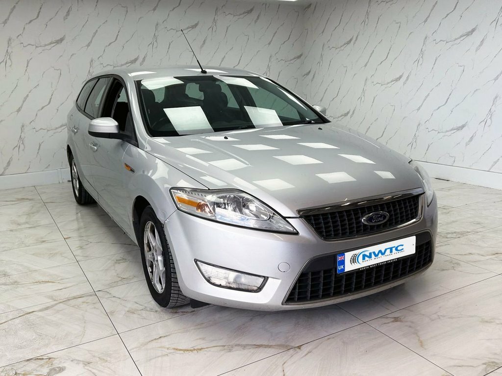 Ford Mondeo 2L Zetec Silver #2