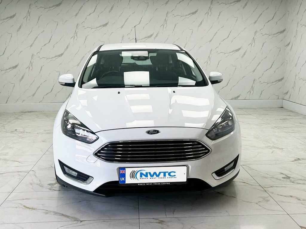 Ford Focus 1L Titanium BL65NZX White #3
