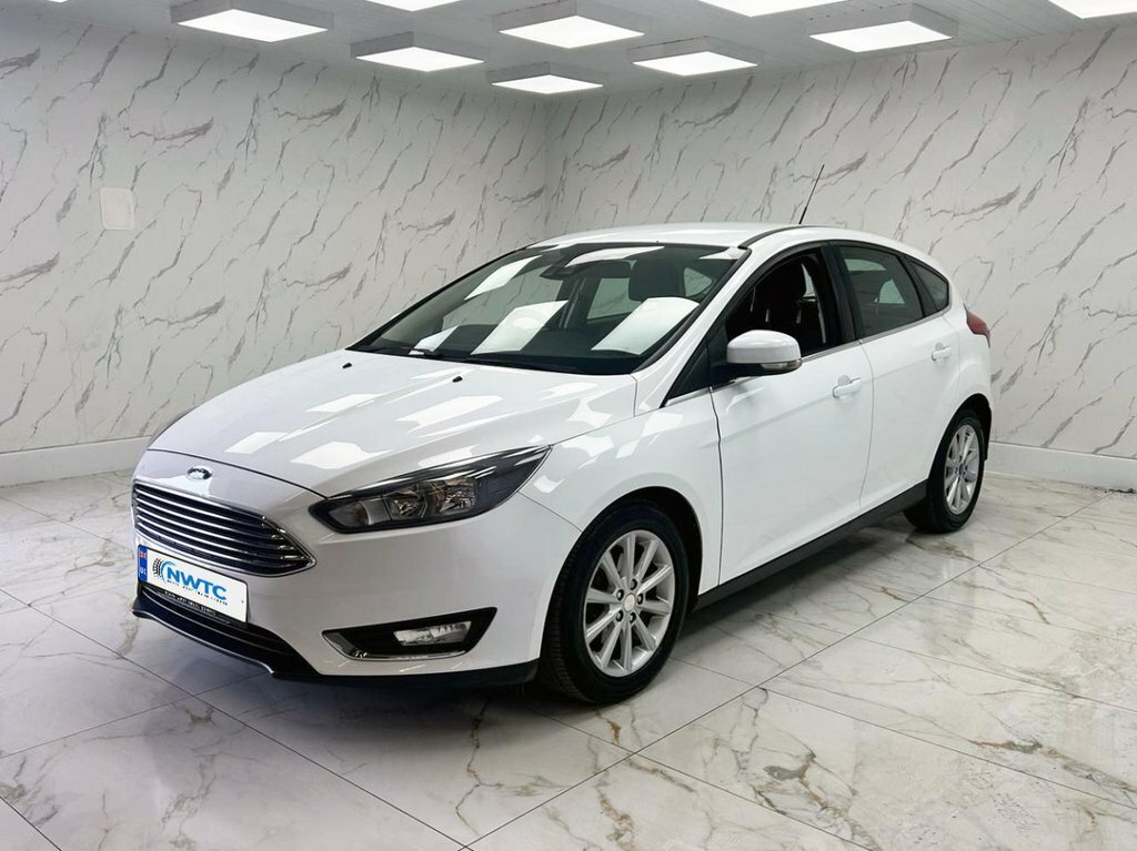 Ford Focus 1L Titanium BL65NZX White #5