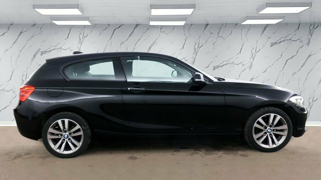 BMW 1 Series 1.5L Sport LA17REU Black #5