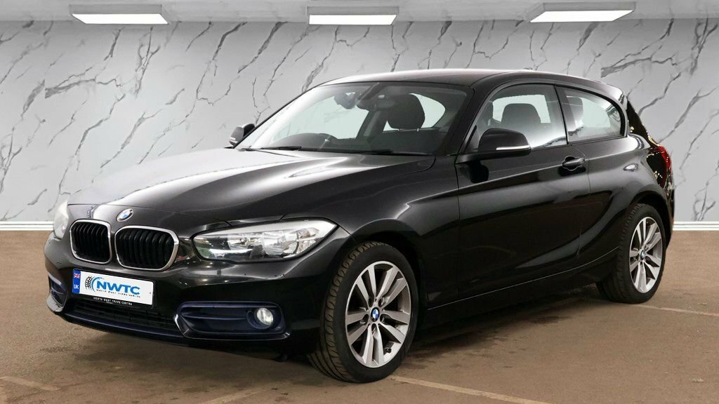 BMW 1 Series 1.5L Sport LA17REU Black #2
