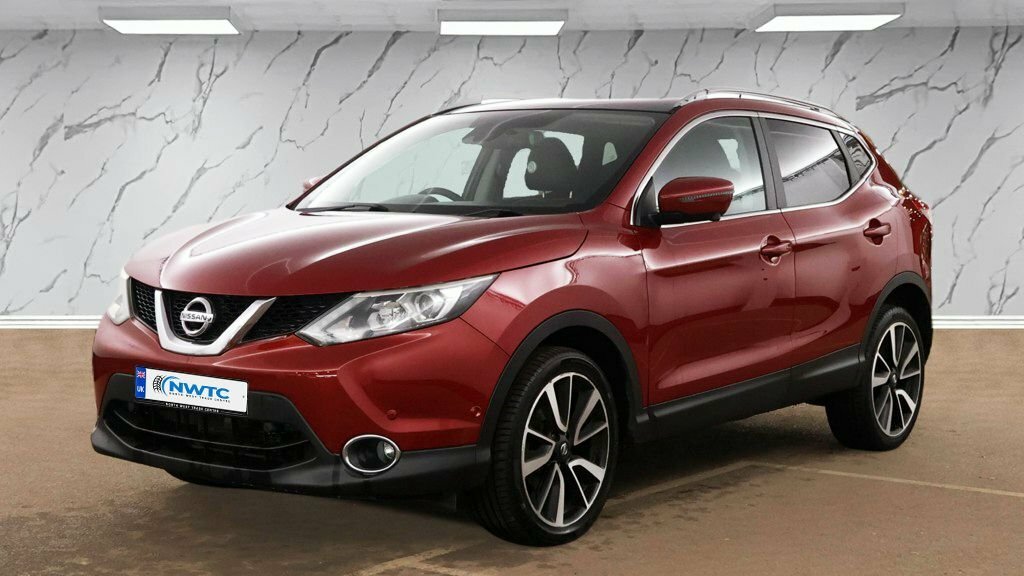 Nissan Qashqai 1.2L Tekna PE15VCA Red #2