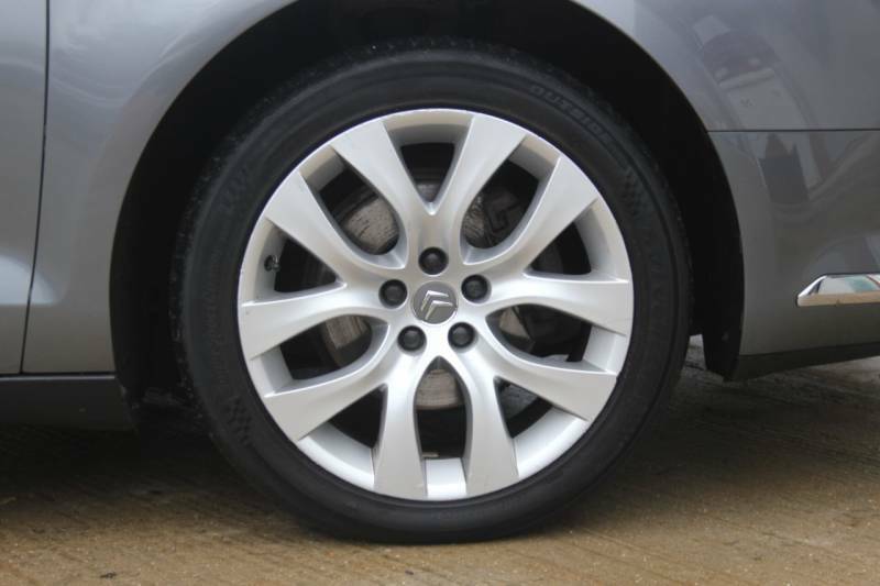 Citroen C5 2.0I Exclusive Red #16