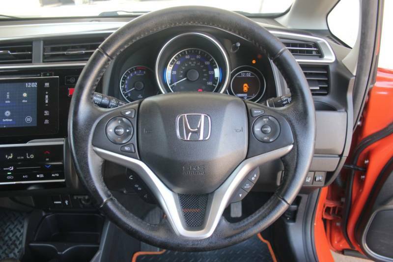 Honda Jazz 1.3 Ex - 2016 16 PE16RFF Orange #2