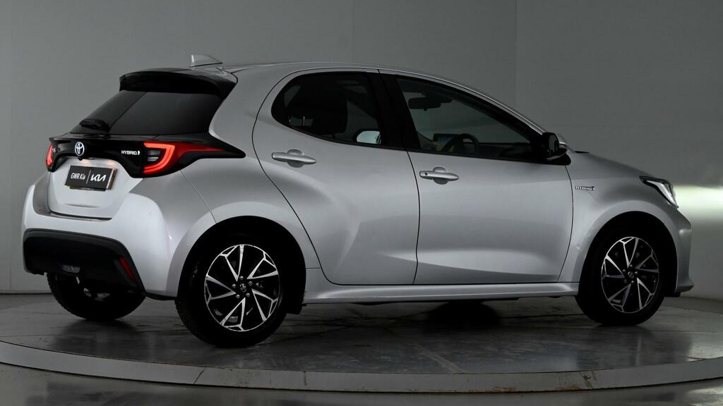 Toyota Yaris 1.5 Vvt-h Design E-cvt Euro 6 Ss MM21XYE Silver #6
