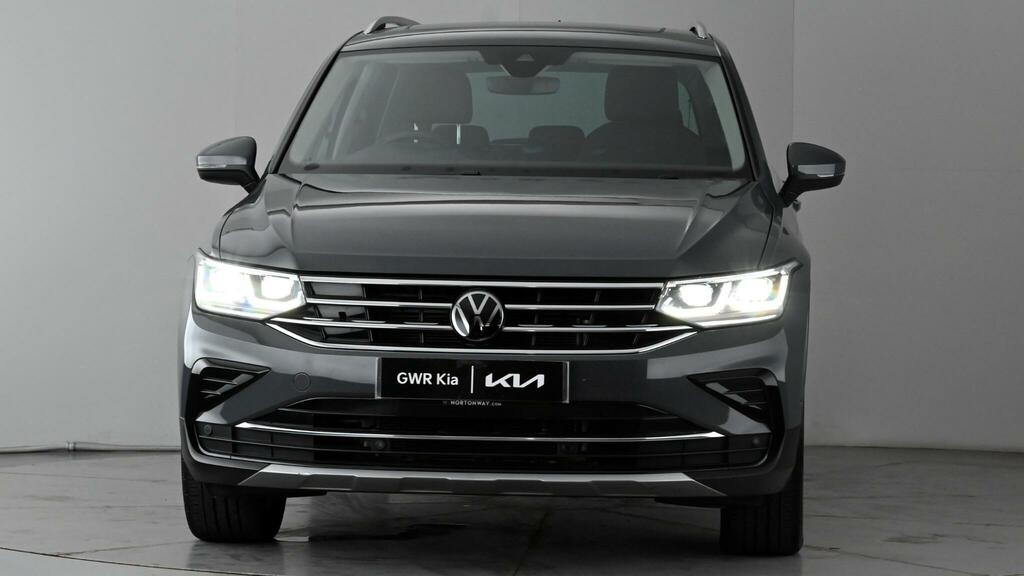 Volkswagen Tiguan 2.0 Tdi Elegance Dsg 4Motion Euro 6 Ss SN21AFL Grey #2