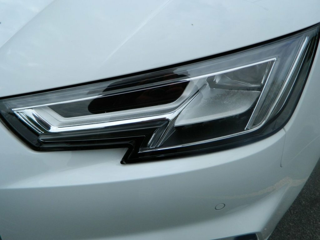 Audi A4 Avant 2L S Line KR18RWN White #6