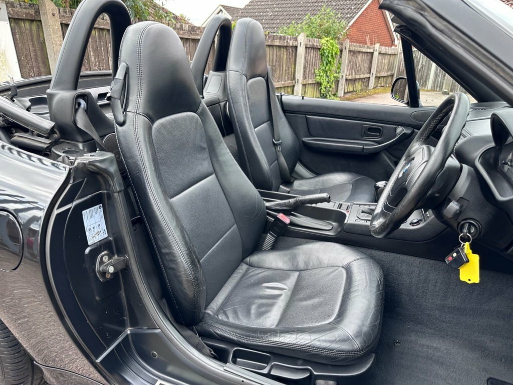 BMW Z3 Convertible Black #4